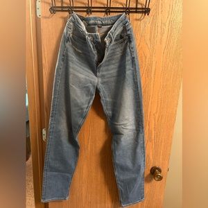 American Eagle Curvy Mom Jean